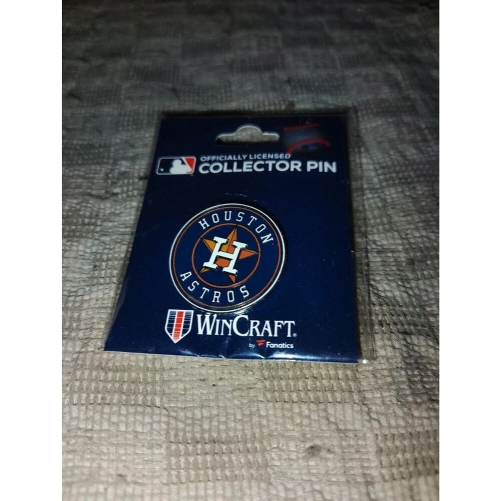 Astros collection pin